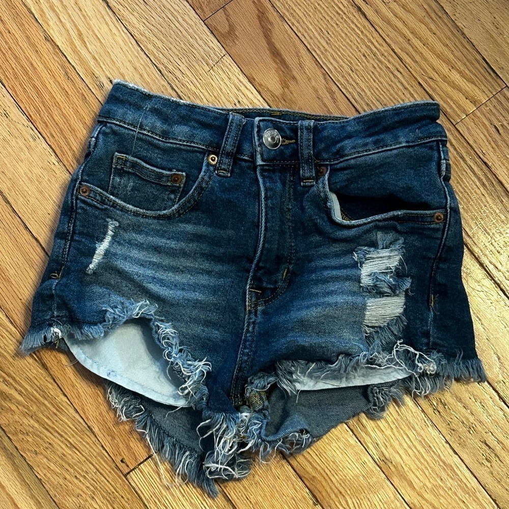 Divided by H&M Medium Wash High Waist Denim Shorts Size 2 T41-3